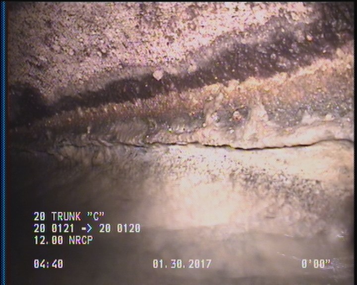 Deposits Attached Grease, 10 %of cross sectional area, from 04 to 08 o'clock, , within 8 inches of joint: YES, Start