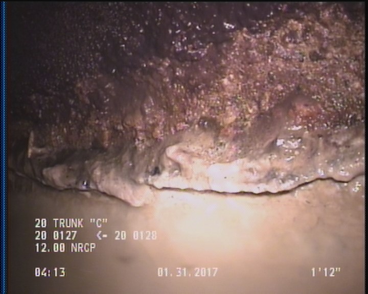 Deposits Attached Grease, 10 %of cross sectional area, from 04 to 08 o'clock, , within 8 inches of joint: YES, Start