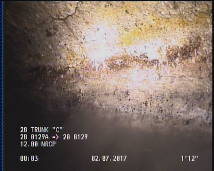 Deposits Attached Grease, 5 %of cross sectional area, from 05 to 07 o'clock, , within 8 inches of joint: YES, Start