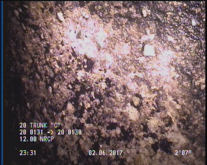 Surface Aggregate Projecting, from 08 to 04 o'clock, within 8 inches of joint: YES, Start