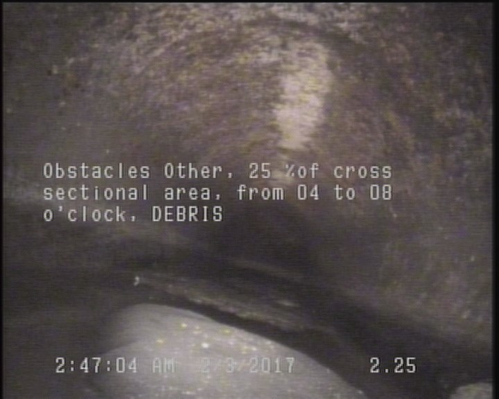 Obstacles Other, 25 %of cross sectional area, from 04 to 08 o'clock - DEBRIS