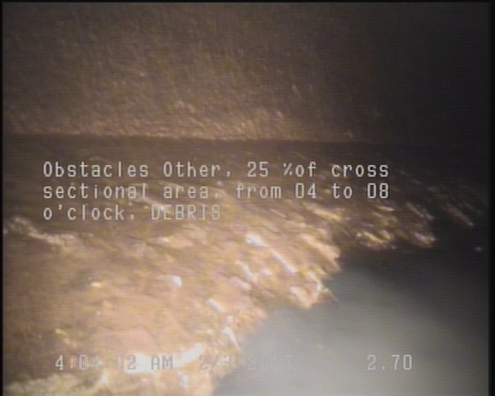 Obstacles Other, 25 %of cross sectional area, from 04 to 08 o'clock - DEBRIS