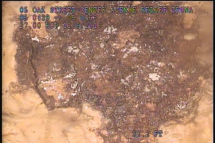 Surface Spalling, from 01 to 02 o'clock, within 8 inches of joint: NO - FLAKING CONCRETE