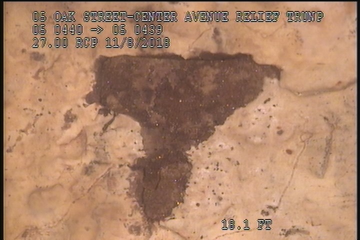 Surface Spalling, from 09 to 03 o'clock, within 8 inches of joint: YES, Start - FLAKING CONCRETE UNDER MAG COAT