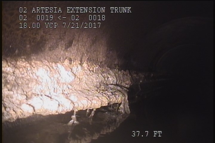 Deposits Attached Grease, 10 %of cross sectional area, at 09 o'clock, , within 8 inches of joint: YES