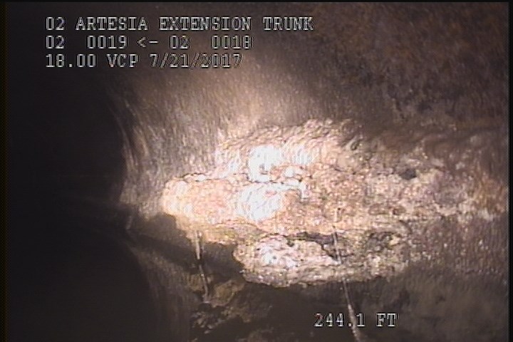 Deposits Attached Grease, 10 %of cross sectional area, at 03 o'clock, , within 8 inches of joint: NO