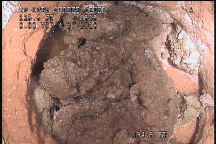 Tap Break-In Capped, at 12 o'clock, -, within 8 inches of joint: YES, 6", 6" - Capped