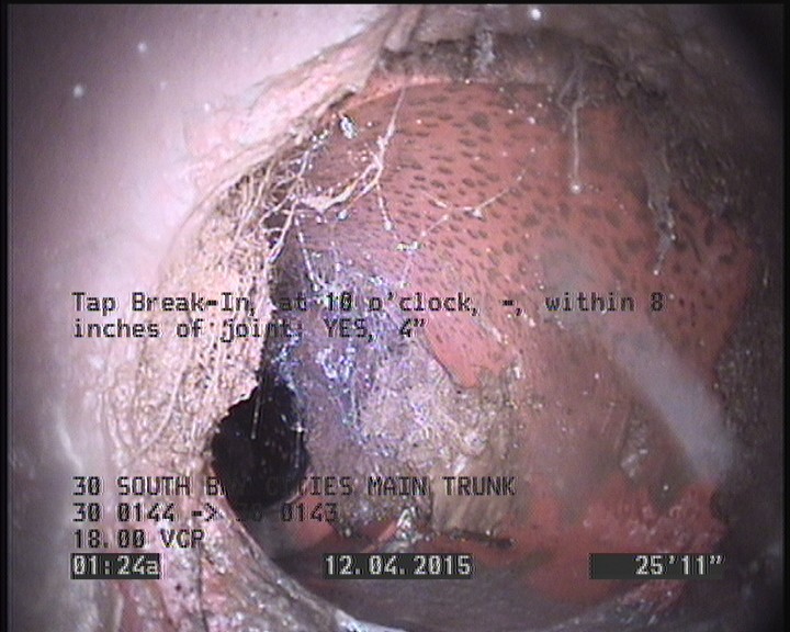 Tap Break-In, at 10 o'clock, -, within 8 inches of joint: YES, 4"