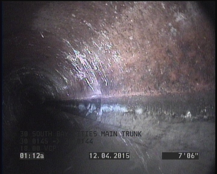Deposits Attached Grease, 30 %of cross sectional area, from 04 to 08 o'clock, , within 8 inches of joint: YES, Start