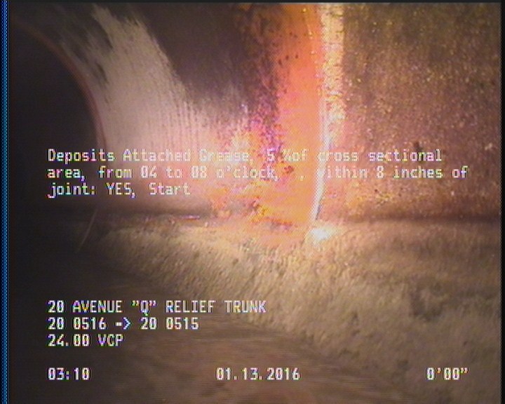 Deposits Attached Grease, 5 %of cross sectional area, from 04 to 08 o'clock, , within 8 inches of joint: YES, Start