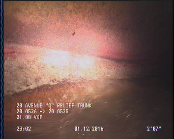 Deposits Attached Grease, 5 %of cross sectional area, from 04 to 08 o'clock, , within 8 inches of joint: YES, Start