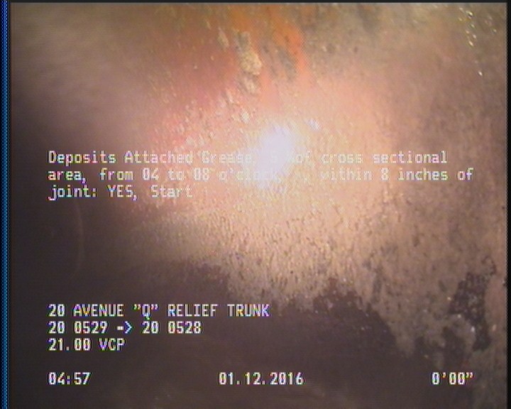 Deposits Attached Grease, 5 %of cross sectional area, from 04 to 08 o'clock, , within 8 inches of joint: YES, Start