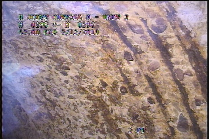 Surface Reinforcement Visible, at 12 o'clock, within 8 inches of joint: YES