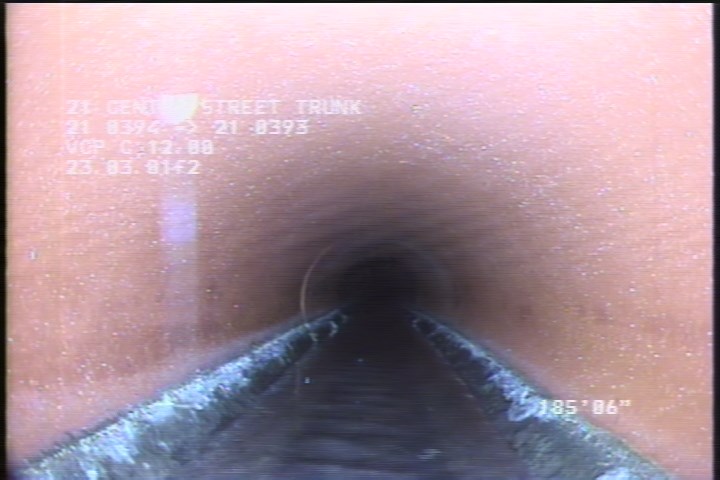 Deposits Attached Grease, 1% %of cross sectional area, from 04 to 08 o'clock, , within 8 inches of joint: YES