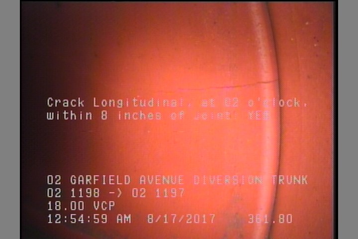 Crack Longitudinal, at 02 o'clock, within 8 inches of joint: YES