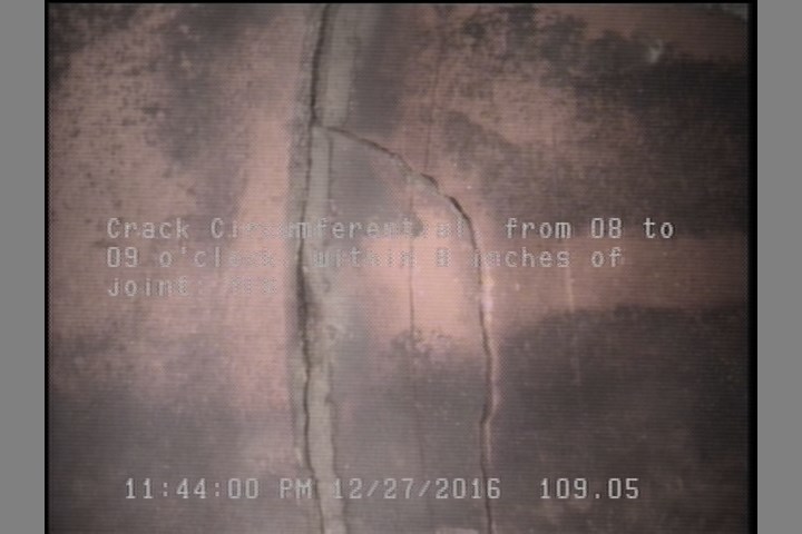 Crack Circumferential, from 08 to 09 o'clock, within 8 inches of joint: YES