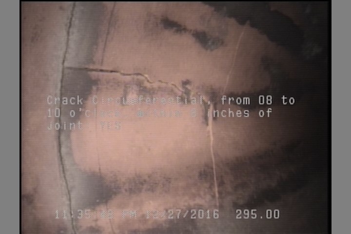 Crack Circumferential, from 08 to 10 o'clock, within 8 inches of joint: YES