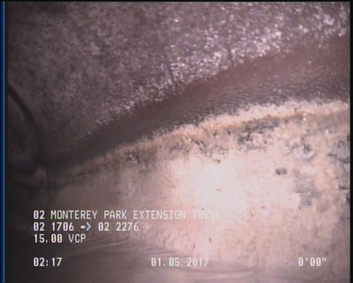 Deposits Attached Grease, 5 %of cross sectional area, from 04 to 08 o'clock, , within 8 inches of joint: YES, Start