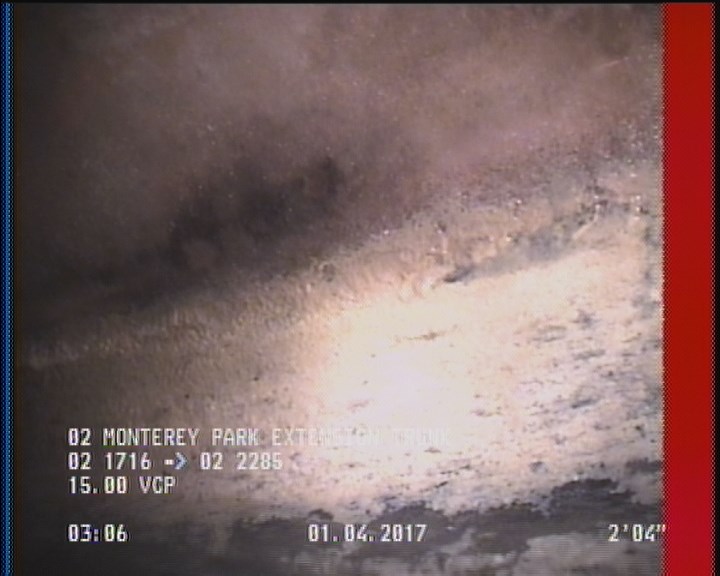 Deposits Attached Grease, 5 %of cross sectional area, from 04 to 08 o'clock, , within 8 inches of joint: YES, Start