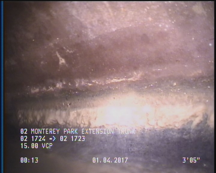Deposits Attached Grease, 5 %of cross sectional area, from 04 to 08 o'clock, , within 8 inches of joint: YES, Start