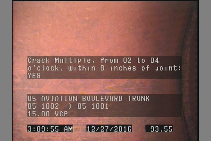 Crack Multiple, from 02 to 04 o'clock, within 8 inches of joint: YES