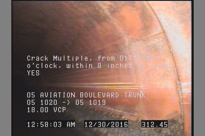 Crack Multiple, from 01 to 04 o'clock, within 8 inches of joint: YES