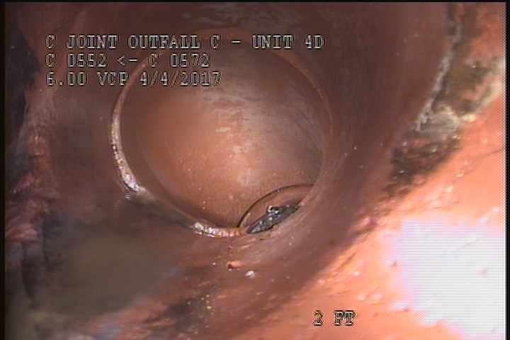 Surface Spalling, from 08 to 04 o'clock, within 8 inches of joint: YES