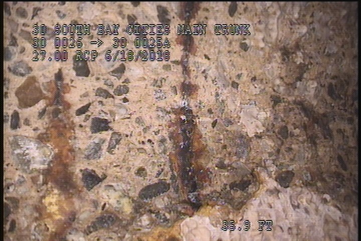 Surface Reinforcement Visible, from 11 to 01 o'clock, within 8 inches of joint: YES