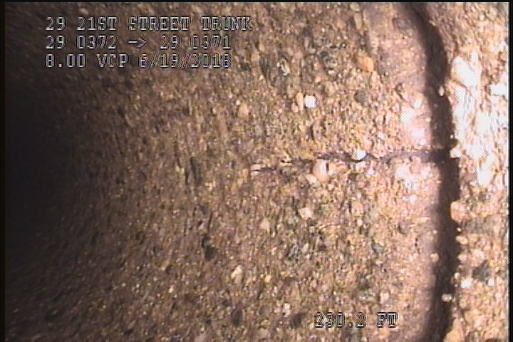 Crack Longitudinal, at 12 o'clock, within 8 inches of joint: NO