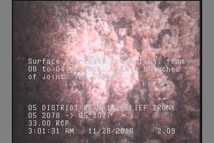 Surface Aggregate Projecting, from 08 to 04 o'clock, within 8 inches of joint: YES, Start