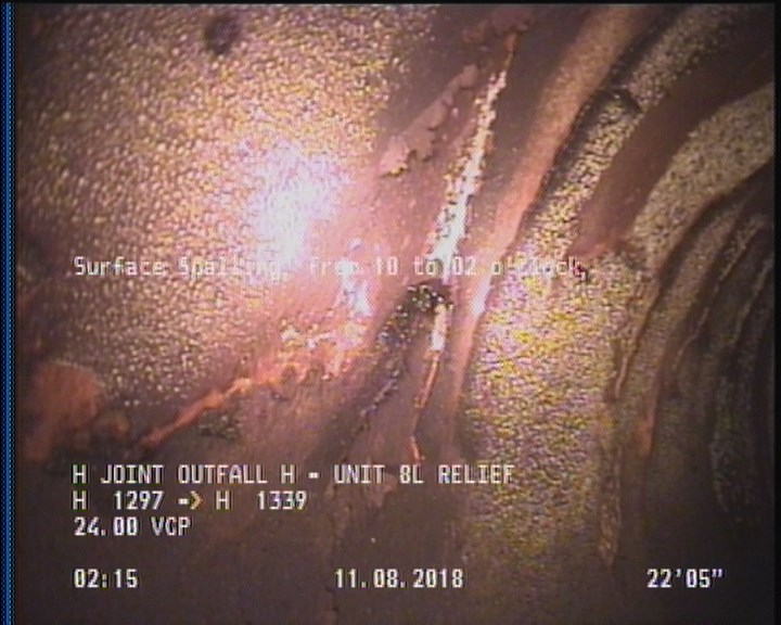 Surface Spalling, from 10 to 02 o'clock, within 8 inches of joint: YES