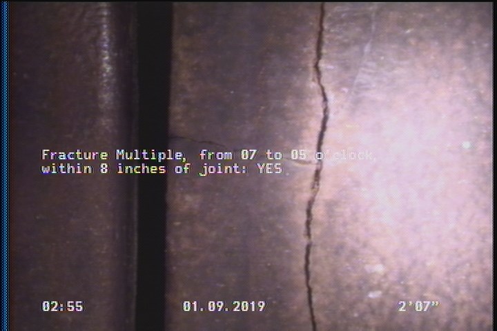 Fracture Multiple, from 07 to 05 o'clock, within 8 inches of joint: YES