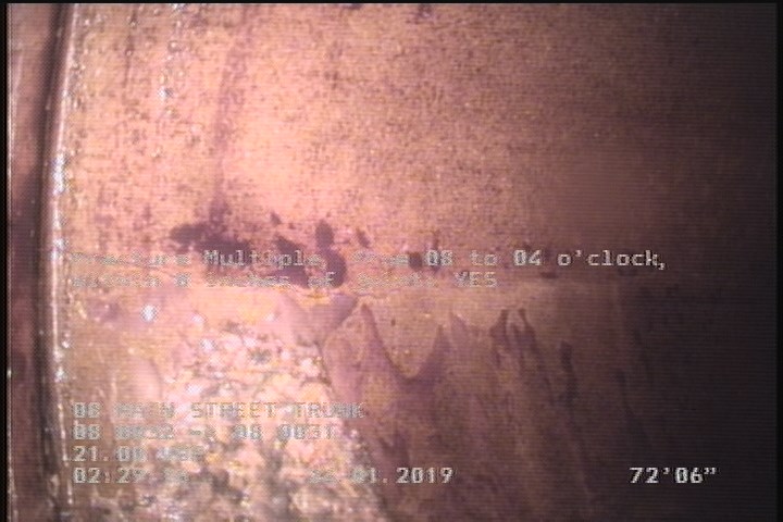 Fracture Multiple, from 08 to 04 o'clock, within 8 inches of joint: YES