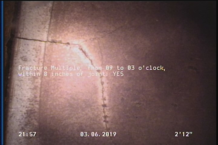 Fracture Multiple, from 09 to 03 o'clock, within 8 inches of joint: YES