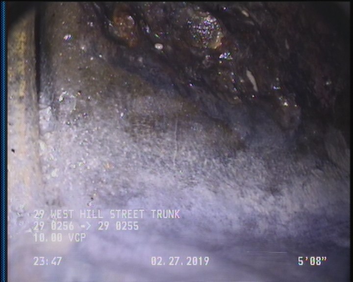 Deposits Attached Grease, 5 %of cross sectional area, from 04 to 08 o'clock, , within 8 inches of joint: YES, Start