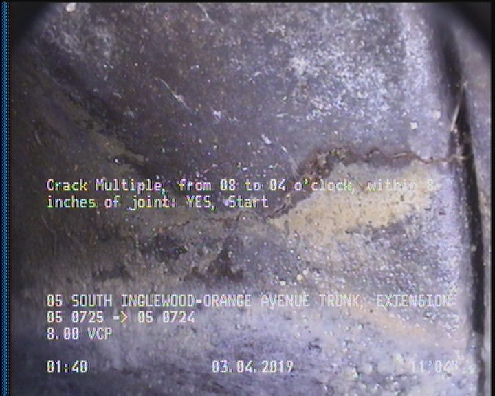 Crack Multiple, from 08 to 04 o'clock, within 8 inches of joint: YES, Start