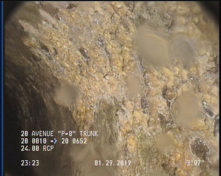 Surface Spalling, from 09 to 03 o'clock, within 8 inches of joint: YES, Start