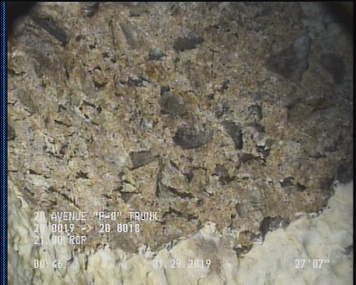 Surface Aggregate Projecting, from 09 to 03 o'clock, within 8 inches of joint: YES, Start