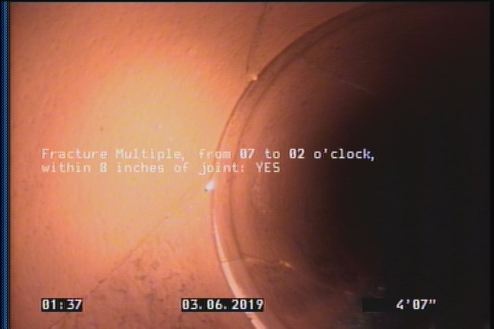 Fracture Multiple, from 07 to 02 o'clock, within 8 inches of joint: YES