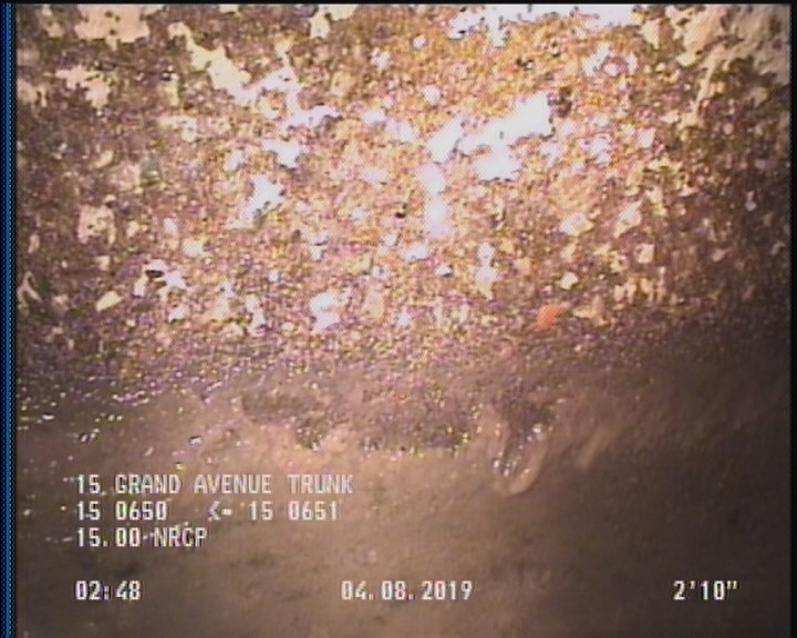 Surface Aggregate Projecting, from 08 to 04 o'clock, within 8 inches of joint: YES, Start