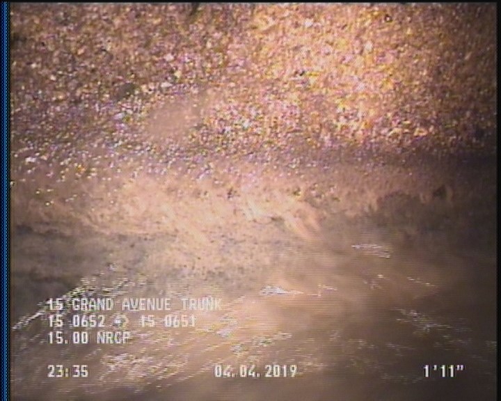 Deposits Attached Grease, 5 %of cross sectional area, from 04 to 08 o'clock, , within 8 inches of joint: YES, Start
