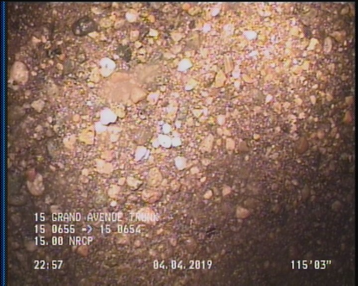 Surface Aggregate Projecting, from 08 to 04 o'clock, within 8 inches of joint: YES, Start