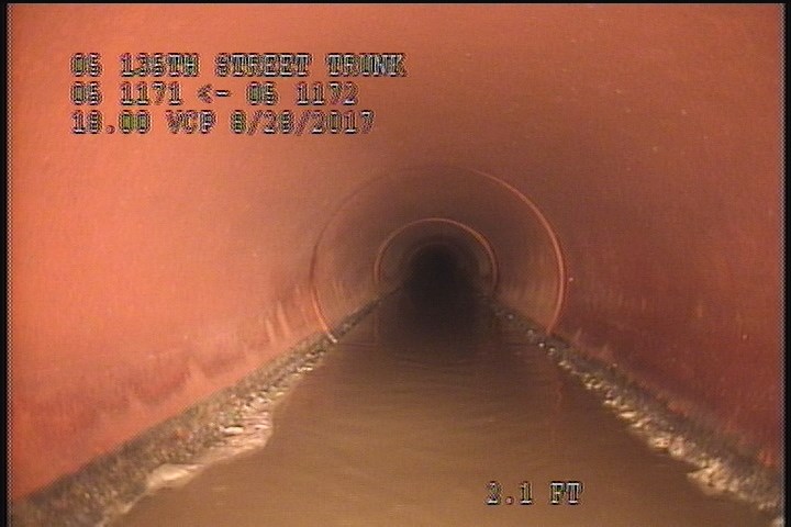 Deposits Attached Grease, 5 %of cross sectional area, from 04 to 08 o'clock, , within 8 inches of joint: YES, Start