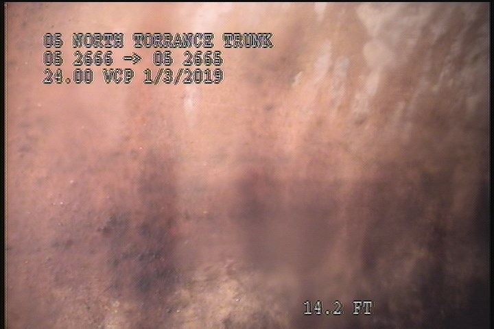 Surface Spalling, from 08 to 04 o'clock, within 8 inches of joint: YES, Start