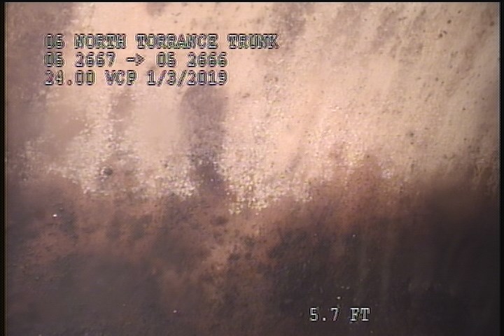 Surface Spalling, from 08 to 04 o'clock, within 8 inches of joint: YES, Start