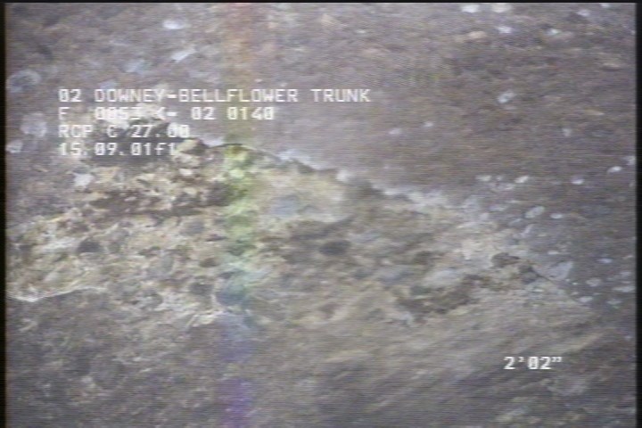 Surface Aggregate Missing, from 09 to 03 o'clock, within 8 inches of joint: NO - SEVERE AGG