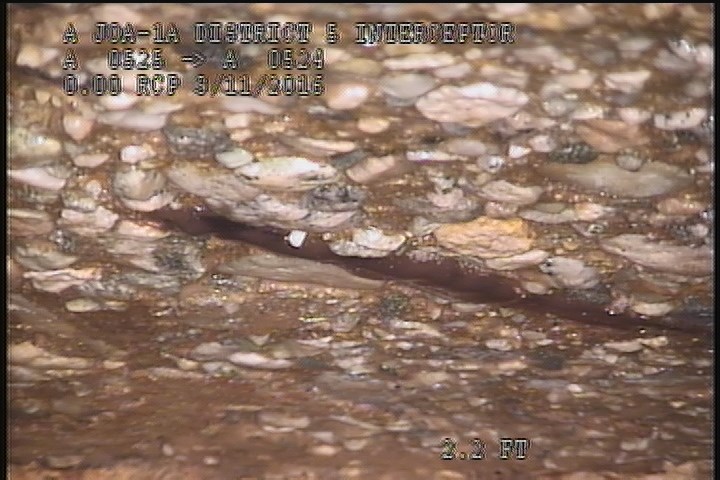 Surface Reinforcement Visible, at 01 o'clock, within 8 inches of joint: NO - POSSIBLE SURFACE REBAR