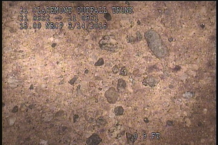Surface Aggregate Projecting, from 08 to 04 o'clock, within 8 inches of joint: YES, Start - SEVERE AGG