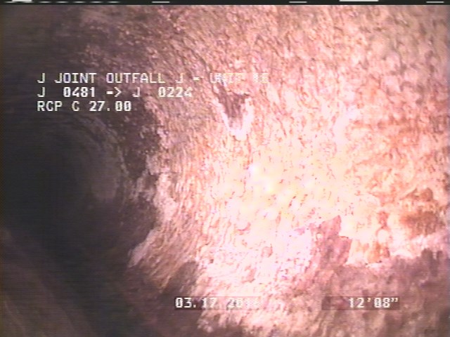 Surface Spalling, from 08 to 04 o'clock, within 8 inches of joint: YES