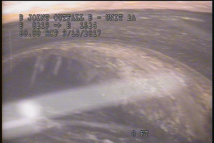 Surface Aggregate Projecting, from 10 to 02 o'clock, within 8 inches of joint: YES
